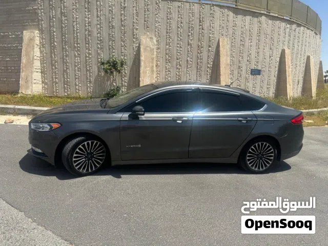 2017 فورد فيوجن SE