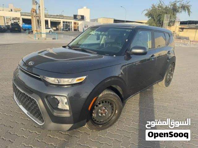 2021 كيا سول LX