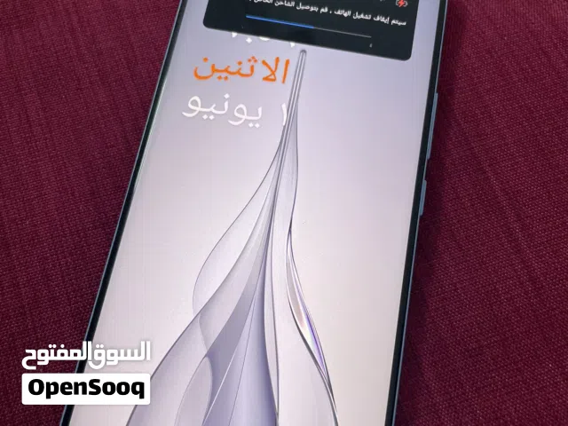 للبيع او بدل تلفون موديل جديد استعمال بسيط جدا  مساحة 256 جي بي تصوير ممتاز
