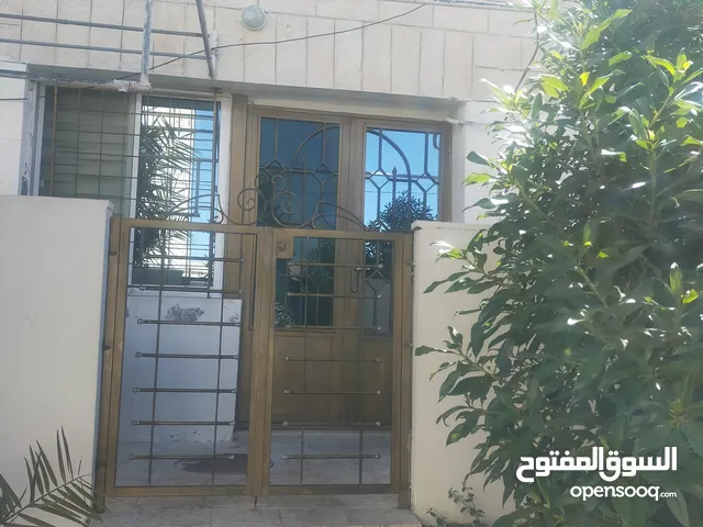 40 m2 2 Bedrooms Apartments for Rent in Amman Swelieh