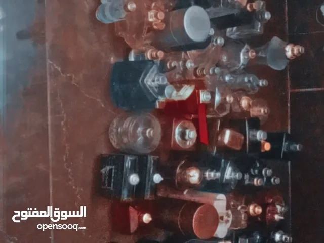 علب عطور فارغة