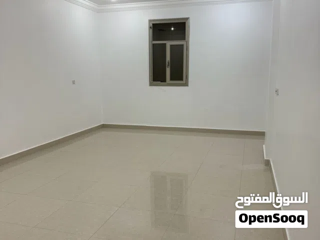 شقة للإيجار  عبدالله المبارك
