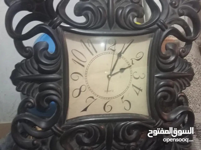 ساعه حائط للبيع بحاله ممتازه اقراء لاعلان