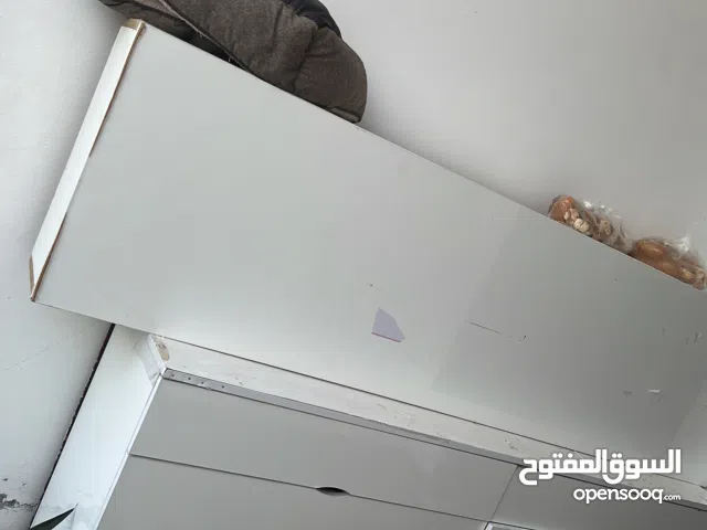 زوز دواليب بحالة ممتازة