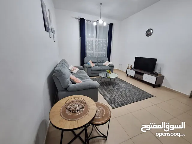 للايجار الشهري شقة مفروشة غرفتين وصالة في عجمان منطقة النعيمية أبراج السيتي تاور