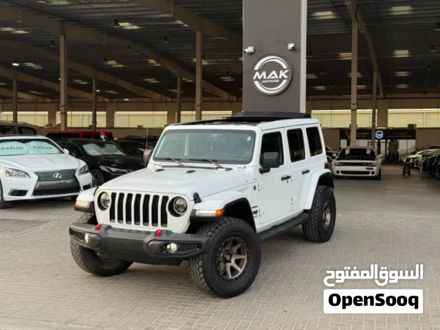 3.6L V6 / SAHARA / PANORAMIC ONE TOUCH ROOF / LEATHER / BIG SCREEN / LOW MILEAGE