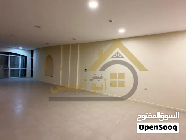 طابق تجاري للايجار في منطقة حي عمان ، المساحة 250