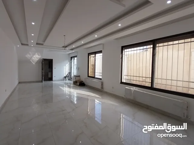196 m2 3 Bedrooms Apartments for Sale in Amman Tla' Ali