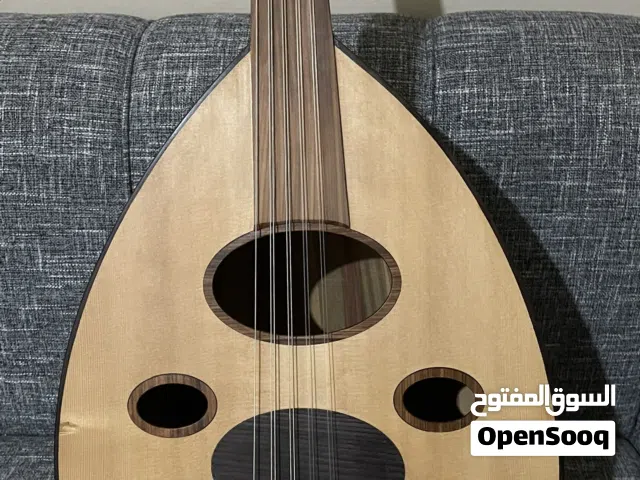 عود مستوى احترافي صناعه كويتيه درجه اولى قابل للمساومه بالمعقول ما اقصر مع احد