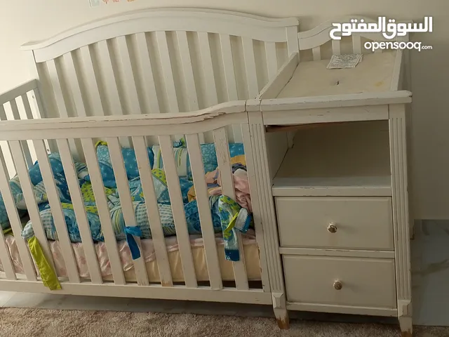 تخت اطفال امريكي بسعر مغرررري