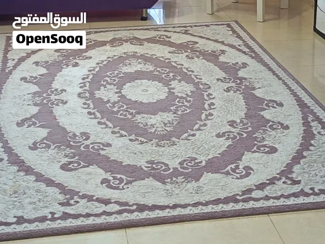 سجاد بحالة جيدة