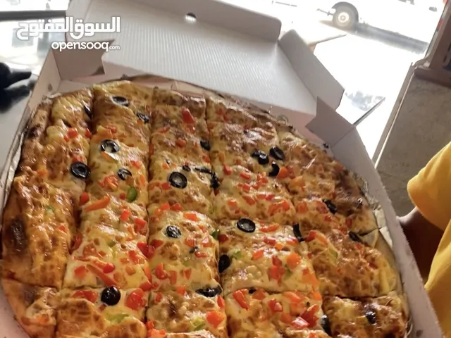 مطعم مصرى فائم يعمل وشغال له اسم وتاريخ للبيع