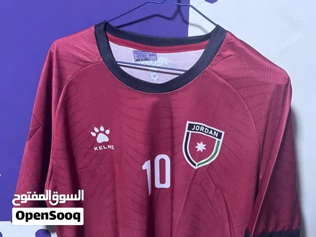 تي شيرت المنتخب الأردني الاحمر التعمري