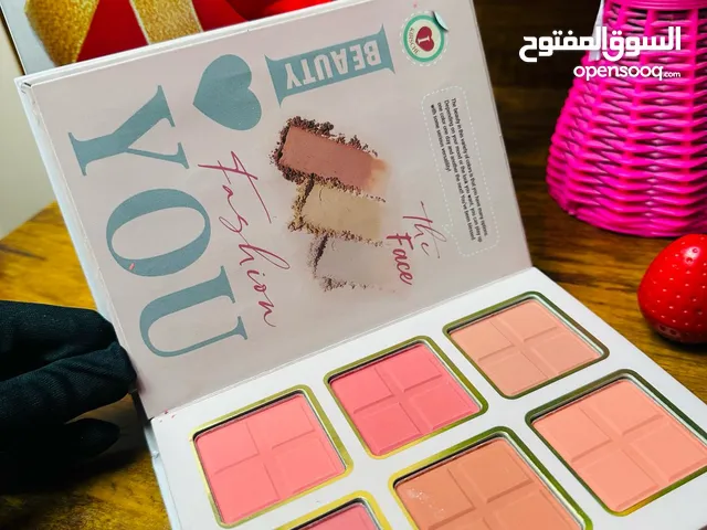 دفتر مكياج شامل متكامل ذات جوده عاليه