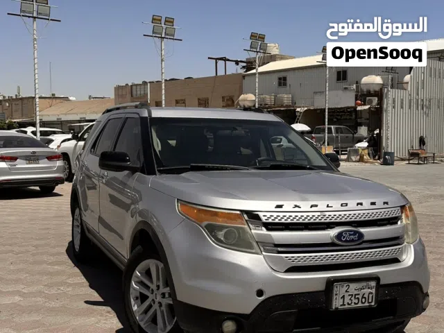 2012 فورد اكسبلورر Base