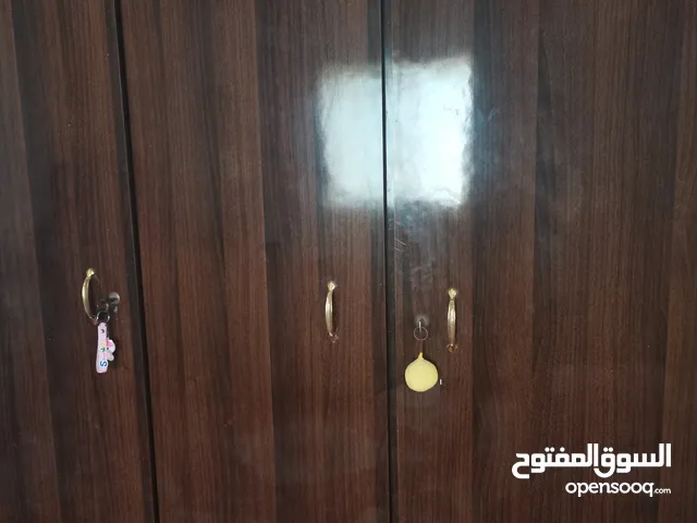 خزانة ملابس