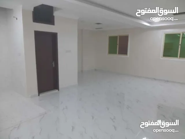 استوديوهات للايجار مساحه كبيره جدا تشطيب جديد . Studio for rent, very large area, new finishing