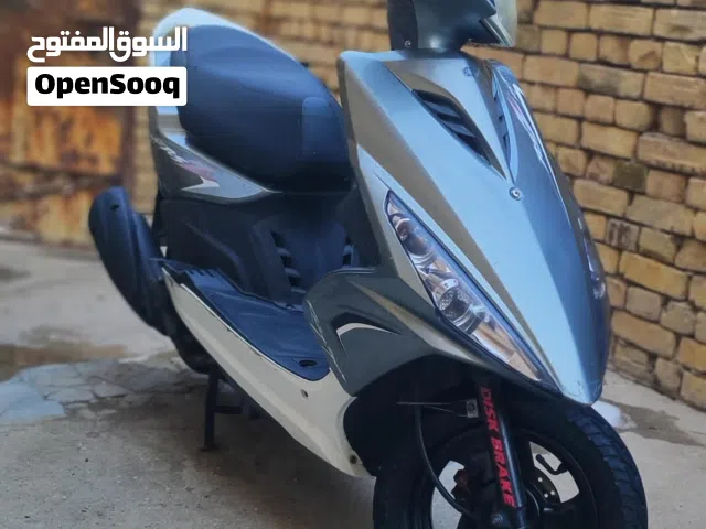 2010 ياماها XMAX