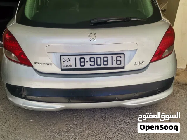 2011 بيجو 207 Standard