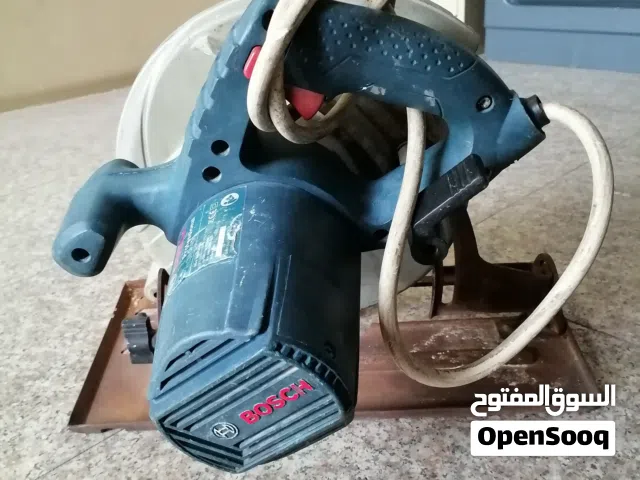 للبيع منشار كهربائي بوش مستعمل 2050واط