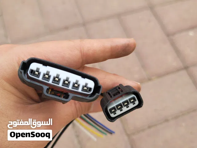 بعض قطع غيار كورولا للبيع