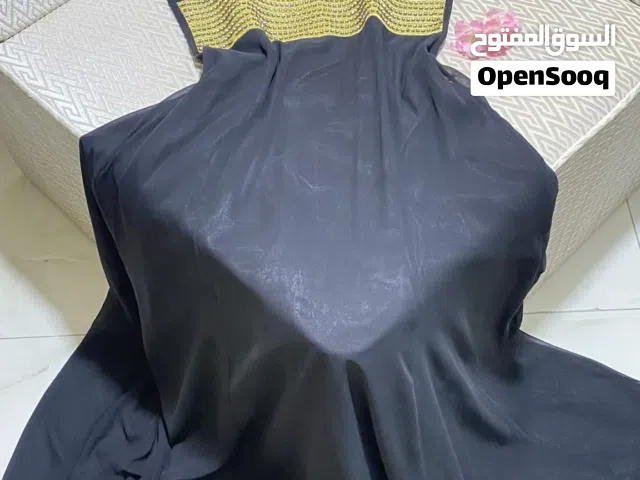 بدلة سهرة و فستان سهرة