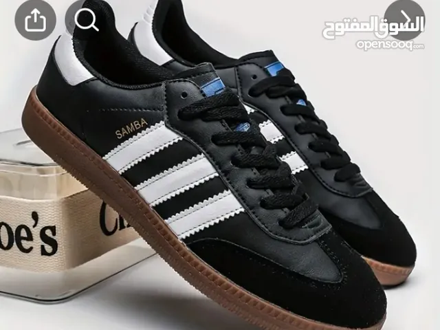 40.5 Sport Shoes in Amman