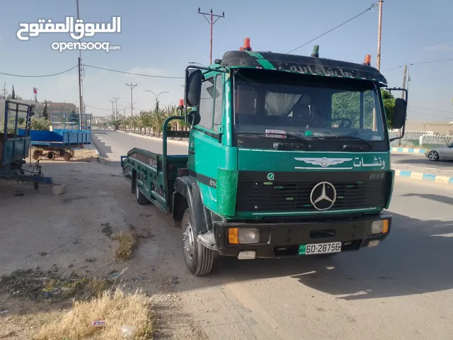 Tow Truck Mercedes Benz 1994 in Mafraq