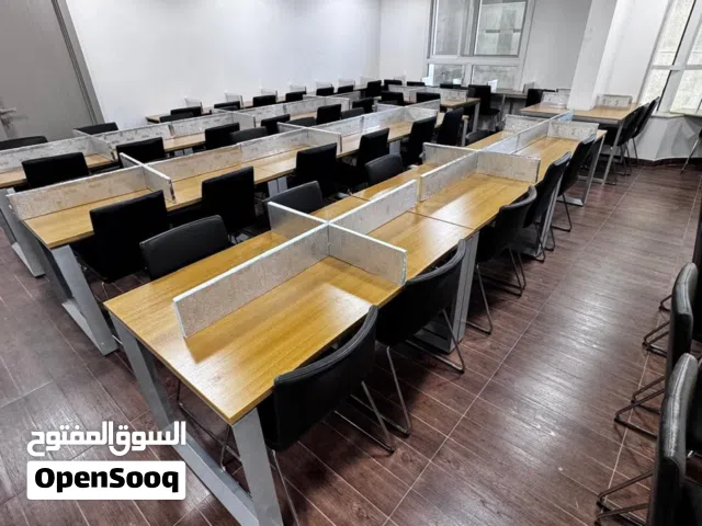 تملك مكتب البزنس سنتر باطلالة رائعة