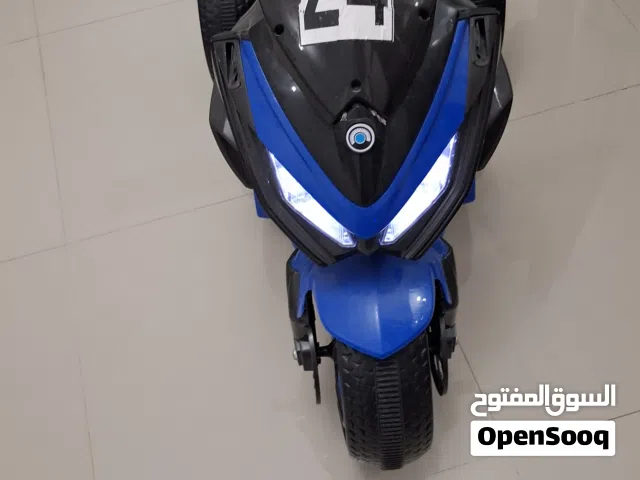 موتر اطفالي كهربائي بحاله ممتازه