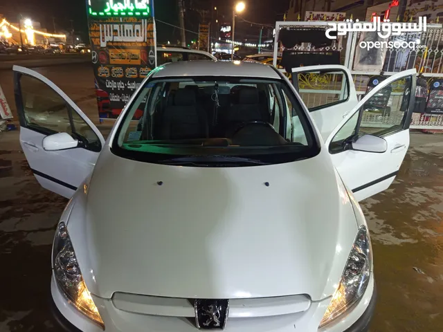بيجو 307 موديل 2005 ابيض مرتب