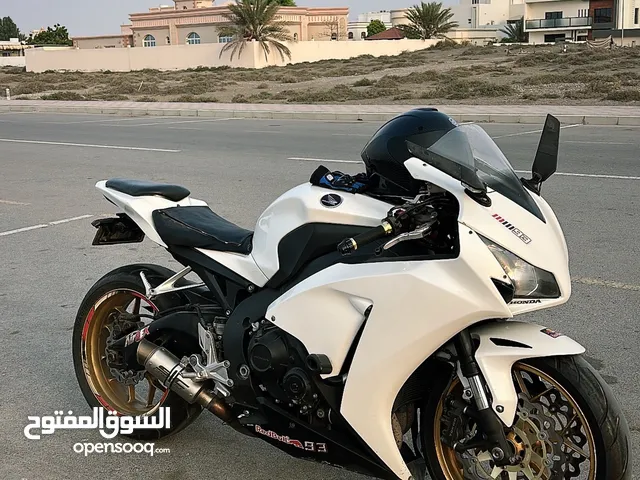 للبيع هوندا 2014