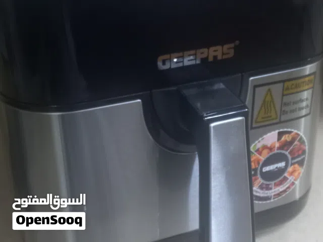 قلاية هوائية بحالة ممتازة GEEPAS