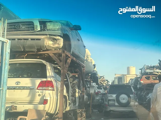 نشتري جميع انواع السيارت  ويوجد جميع قطع غيار السيارت