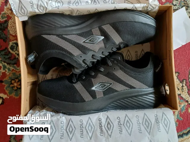 42 Sport Shoes in Tripoli