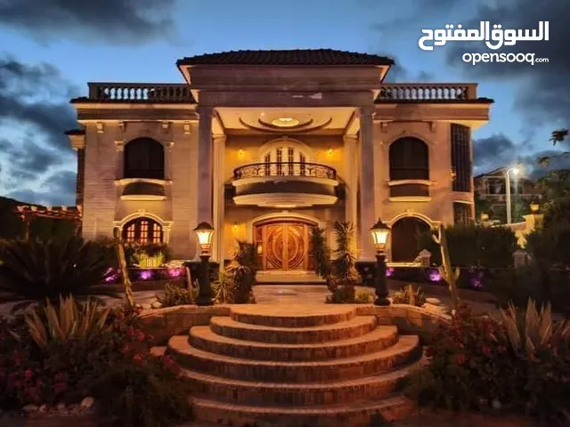 300 m2 More than 6 bedrooms Villa for Rent in Alexandria Borg al-Arab