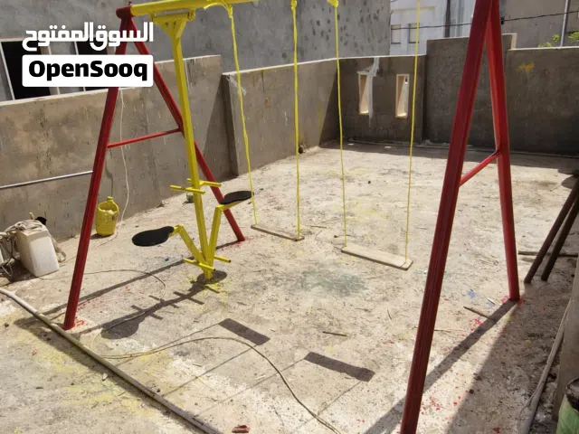 درجيحة اطفال تلاتية. [[ عارضة. ]]