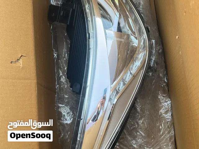 للبيع الليت هونداي جهة يمين اصلي موديل 2018-2019