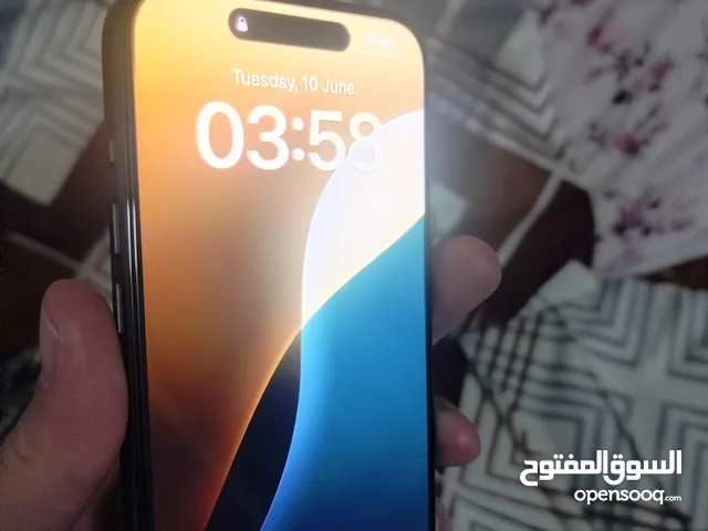 i phone 15 pro 256 GB بطارية 100٪