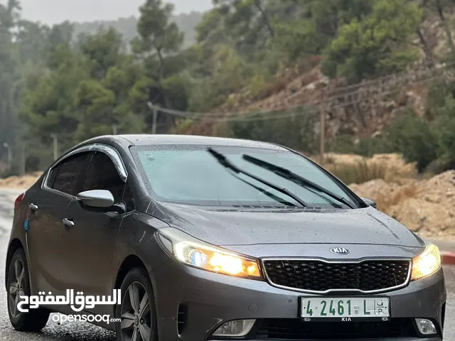 Used Kia K3 in Hebron