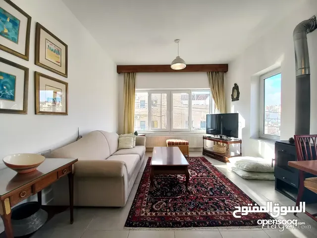 85 m2 2 Bedrooms Apartments for Rent in Amman Jabal Al-Lweibdeh