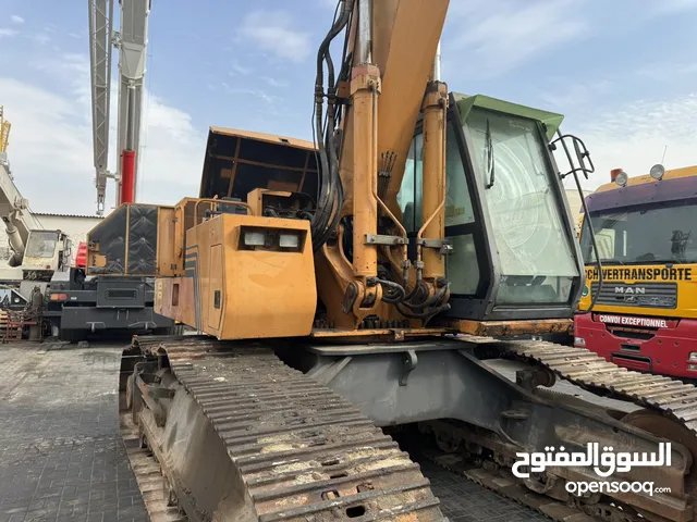 1998 Tracked Excavator Construction Equipments in Sharjah