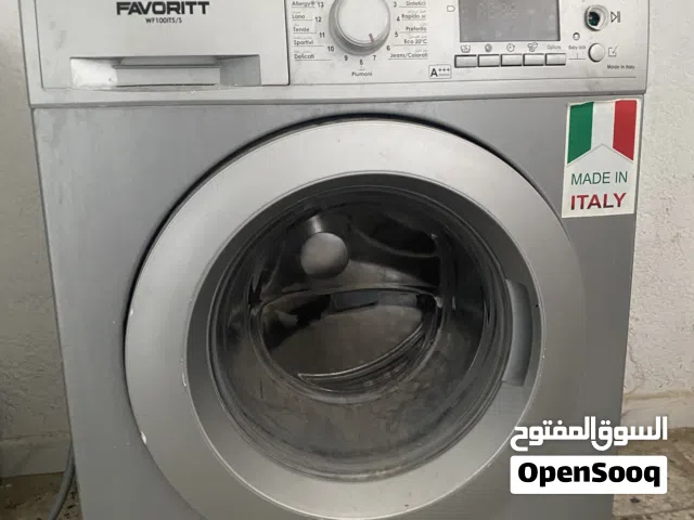 غسالة ملابس نوع (فافورايت)  إيطالية الصنع.