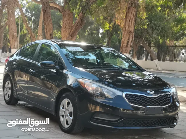 كيا فورتي اسود