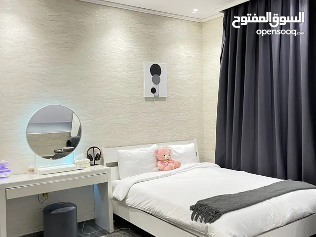 غرفة متكاملة من IKEA - تصميم راقي بسعر مميز غرفة باللون الابيض مزدوجة