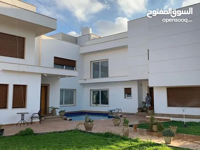 600m2 More than 6 bedrooms Villa for Rent in Tripoli Janzour