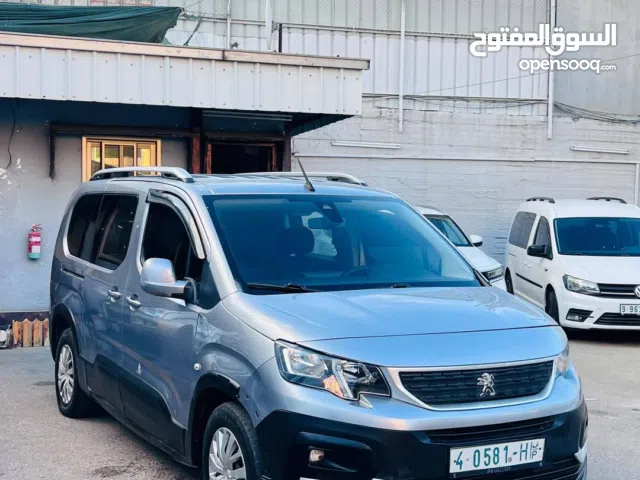 بيجو رفتر 7 ركاب