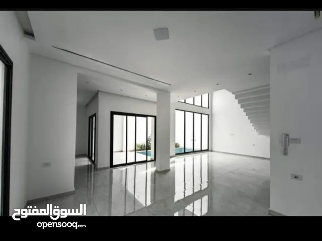 460 m2 5 Bedrooms Townhouse for Sale in Tripoli Al-Serraj