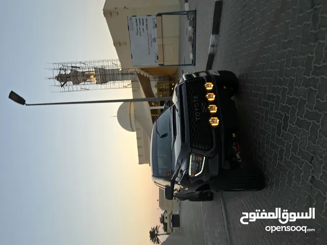 Used Toyota Tundra in Sharjah