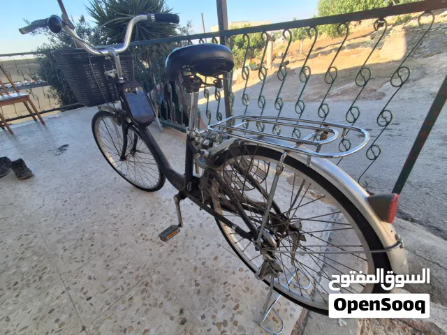 بسكليت وكاله نمرة 24 مش بحاجه اشي